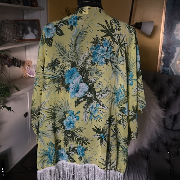 Do everything in love Floral Kimono/swim cover up with Fringe - Picture 5 of 10
